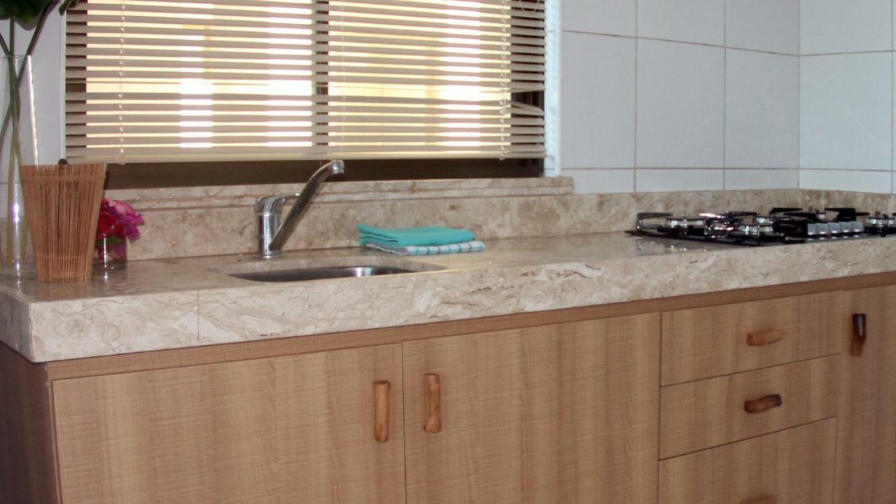 Mirmar Apartments 컴부코 외부 사진